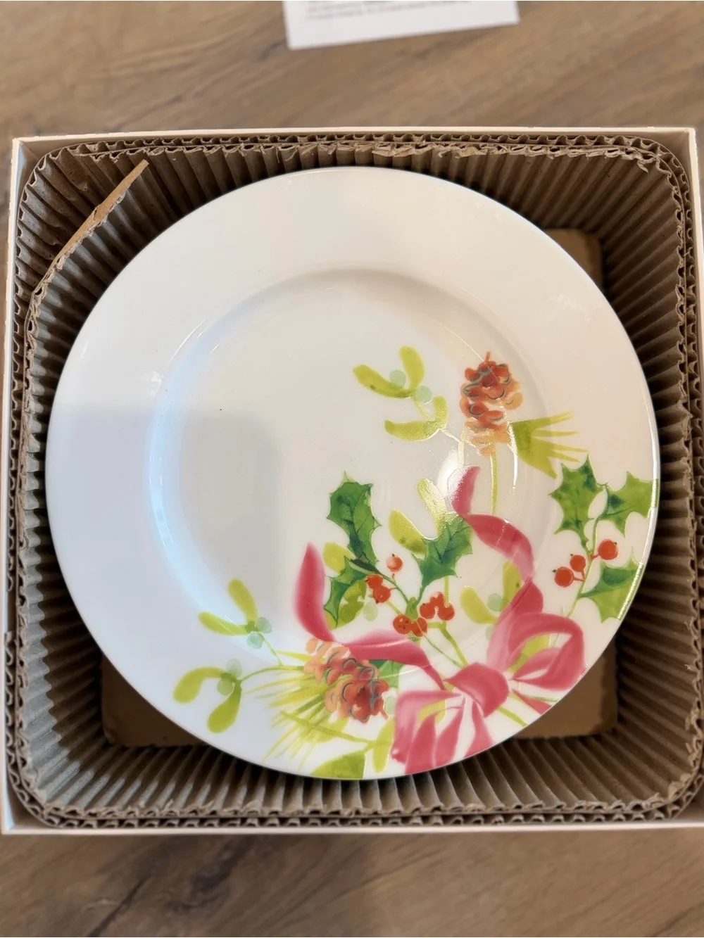 Paula Deen Christmas Wreath 4 Piece Dessert Plate Set Holiday Holly Mistletoe